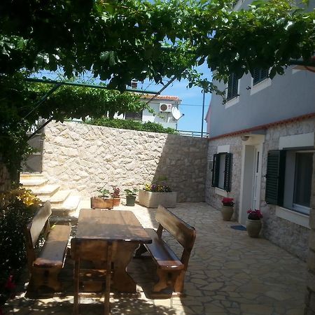 Apartment Jartic Betina  Exterior foto