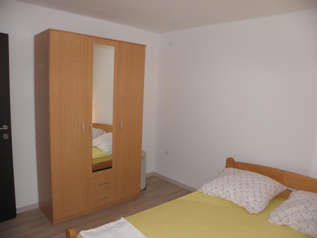 Apartment Jartic Betina  Zimmer foto