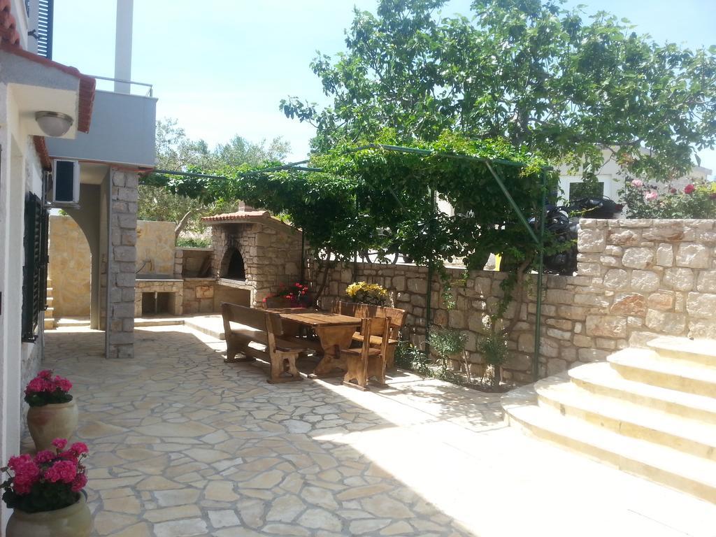 Apartment Jartic Betina  Exterior foto